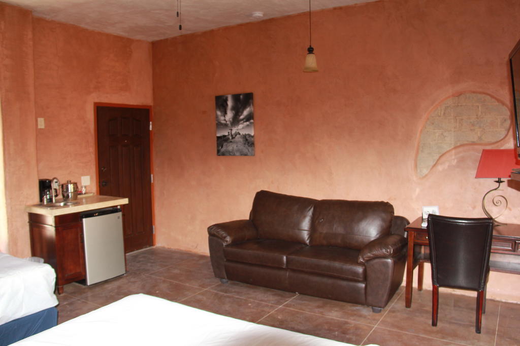 La Posada Pintada Bluff Room photo