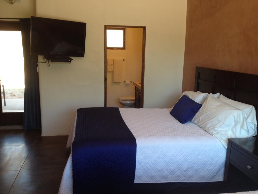 La Posada Pintada Bluff Room photo